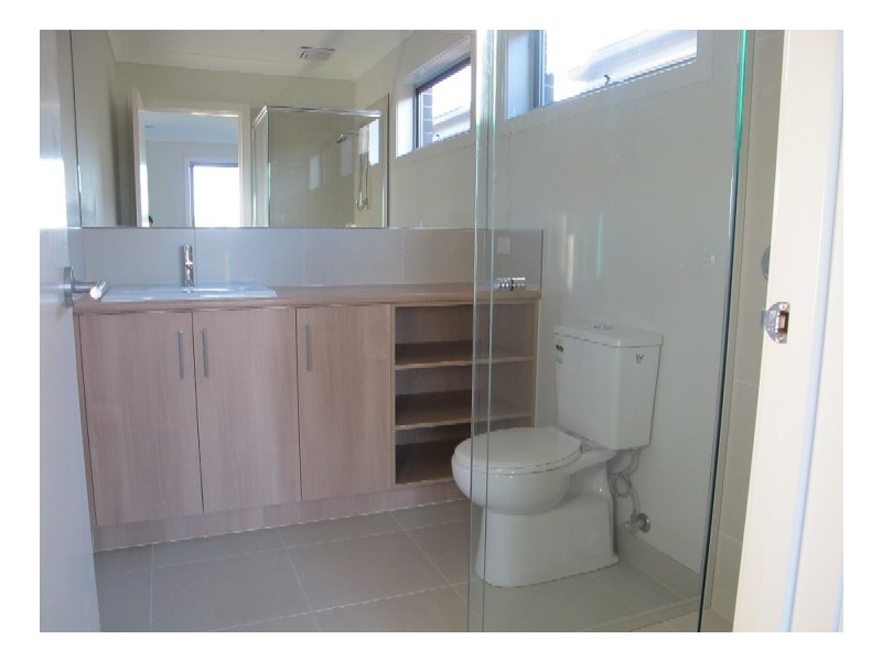 8 Poseidon Street, Kurunjang VIC 3337