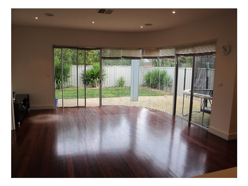 11 Nullarbor Place, Caroline Springs VIC 3023