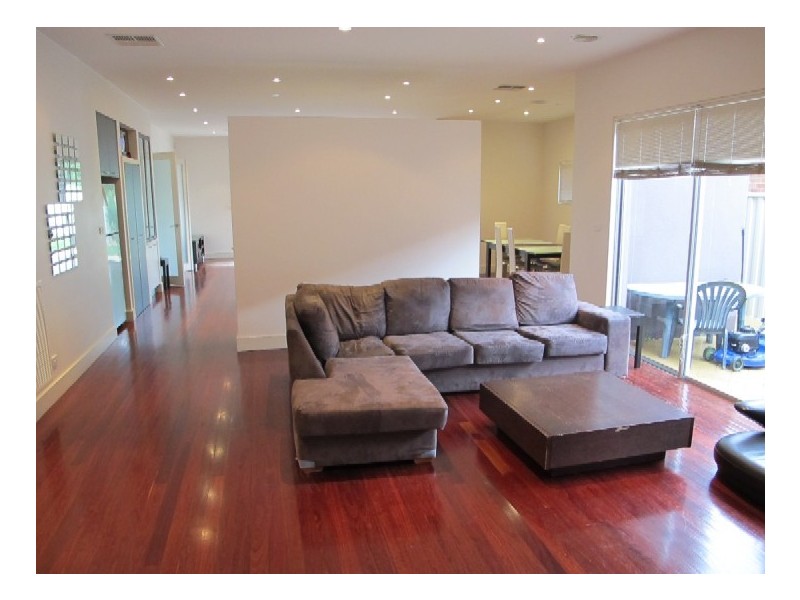 11 Nullarbor Place, Caroline Springs VIC 3023