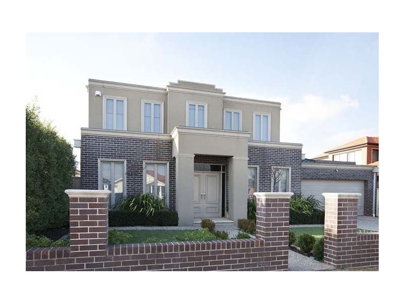 4 Shearwater Court, Taylors Hill VIC 3037