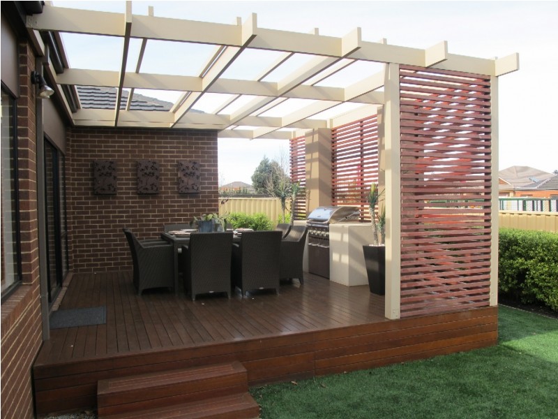 6 Cherry Lake Green, Caroline Springs VIC 3023