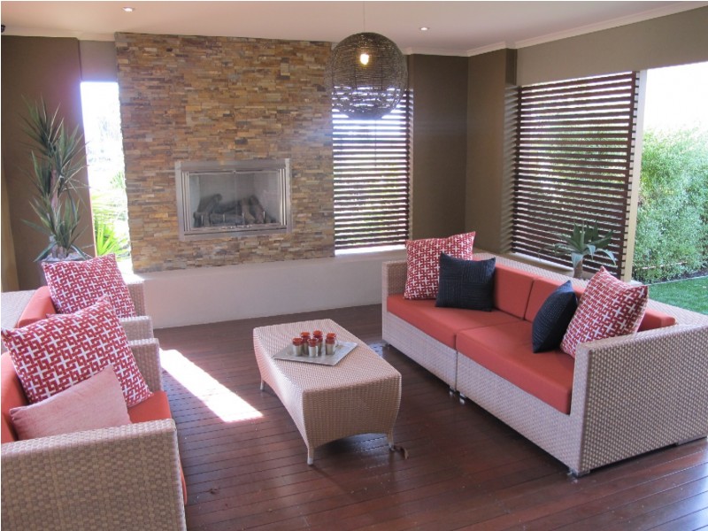 46 Westerfold Terrace, Caroline Springs VIC 3023