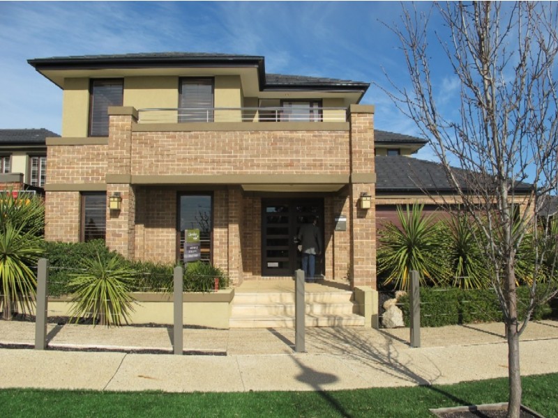 48  Westerfold Terrace, Caroline Springs VIC 3023