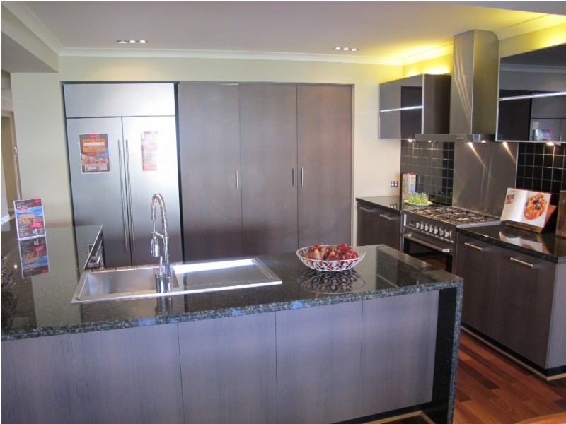 48  Westerfold Terrace, Caroline Springs VIC 3023