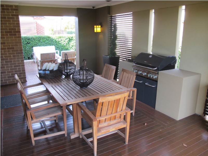 48  Westerfold Terrace, Caroline Springs VIC 3023