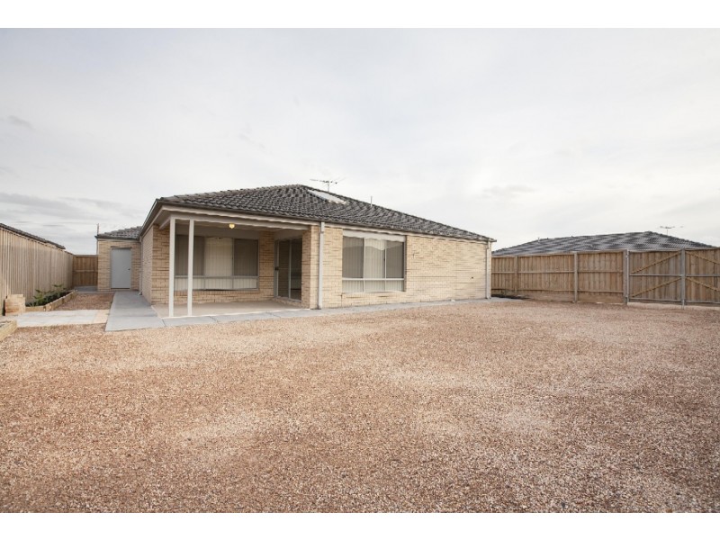 36 Redcliffe Terrace, Taylors Hill VIC 3037