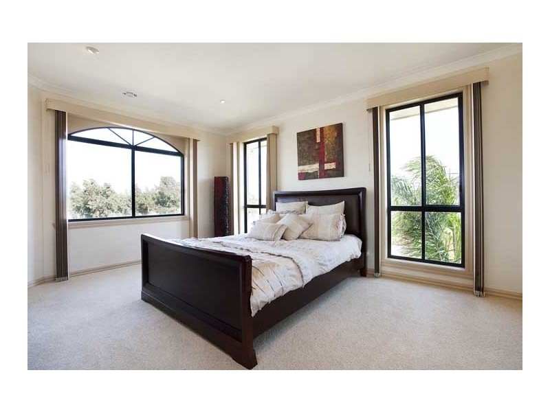 78 Taylors Hill Boulevard, Taylors Hill VIC 3037