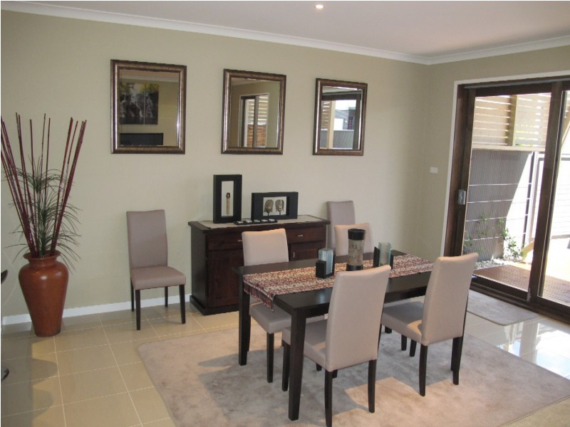 12 Greville Street, Caroline Springs VIC 3023