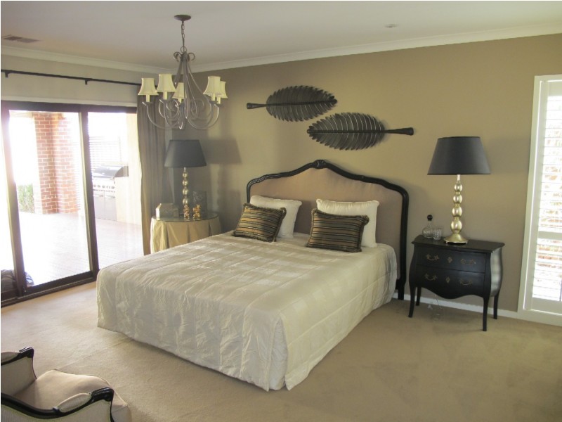 50 Westerfold Terrace, Caroline Springs VIC 3023