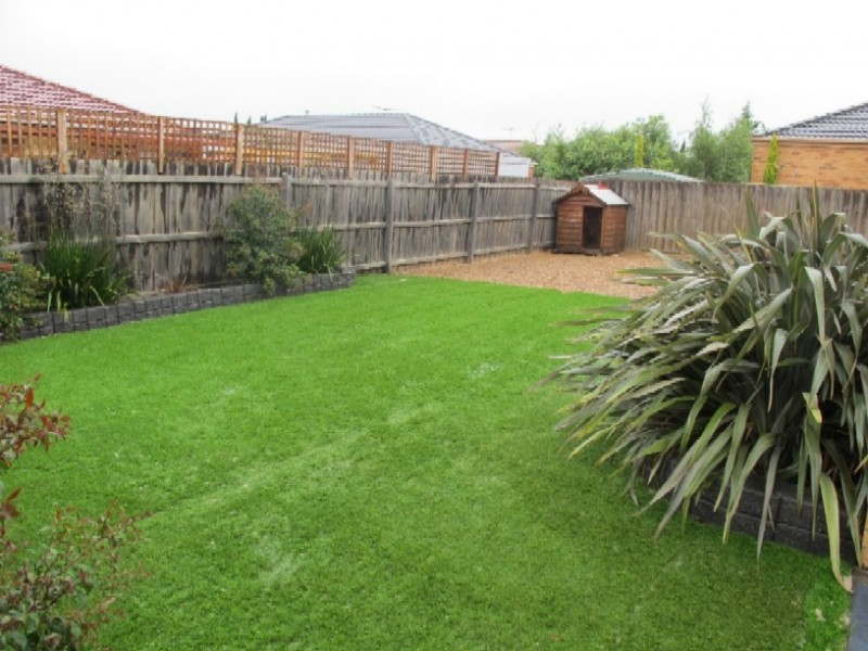 21 Taylors Hill Blvd, Taylors Hill VIC 3037