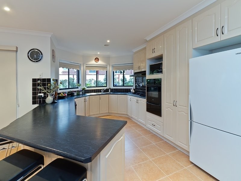 5 Wetherby Court, Hillside VIC 3037