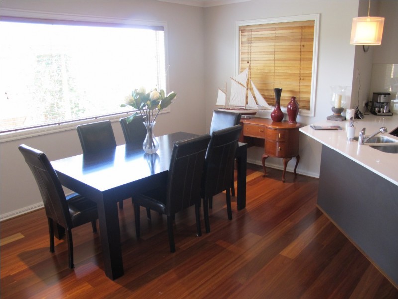 3 Kurow Ave, Taylors Hill VIC 3037