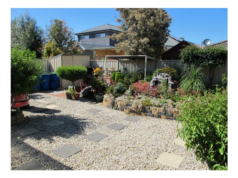 37 Emerald Court, Caroline Springs VIC 3023
