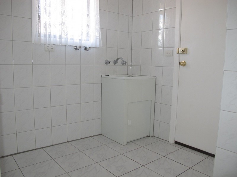 27 Watford Road, St Albans VIC 3021