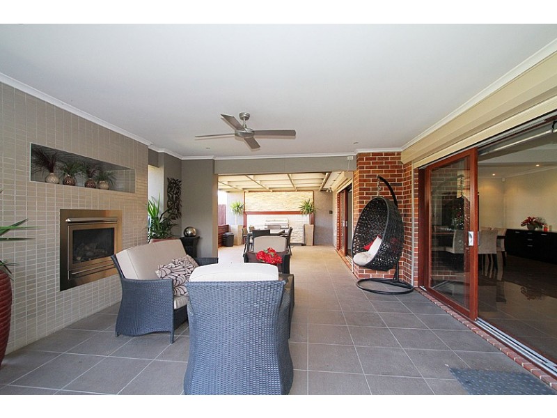 11 Drummoyne Terrace, Taylors Hill VIC 3037