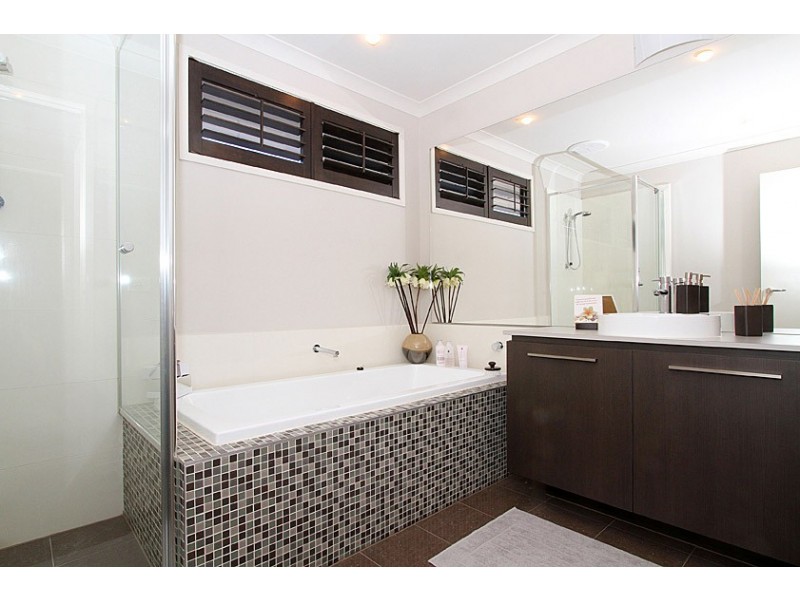 11 Drummoyne Terrace, Taylors Hill VIC 3037