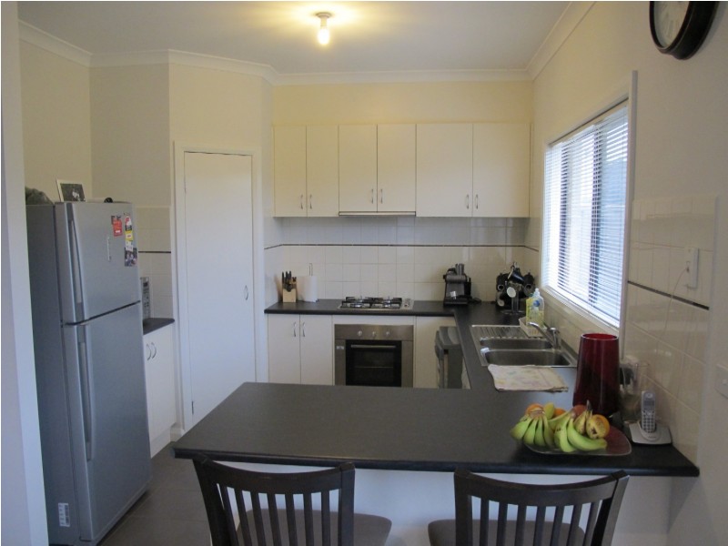 14 Weigall Close, Caroline Springs VIC 3023