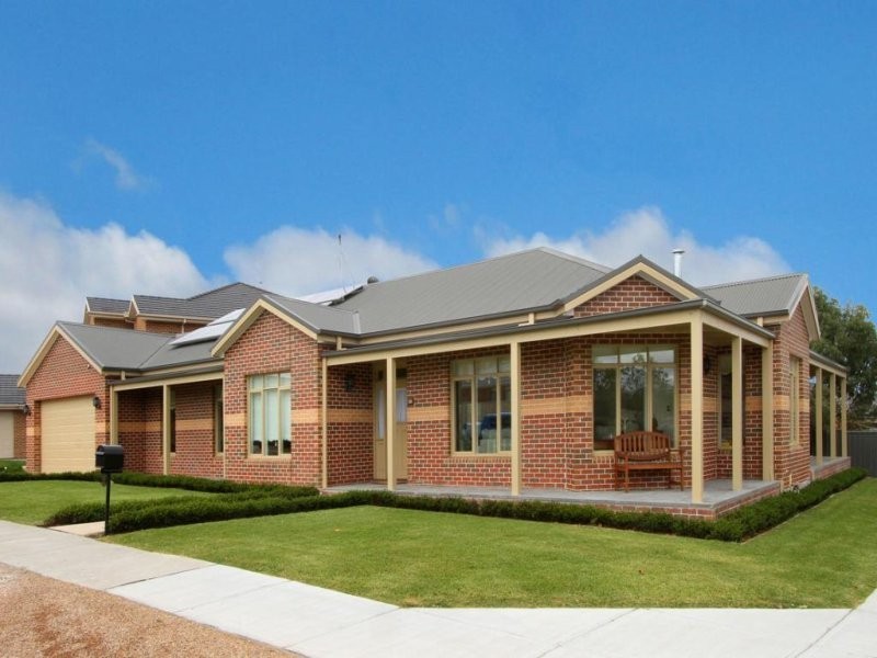 20 Highbury Drive, Hillside VIC 3037