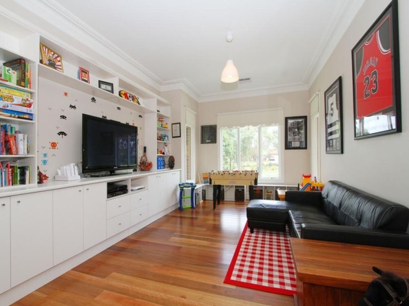 20 Highbury Drive, Hillside VIC 3037