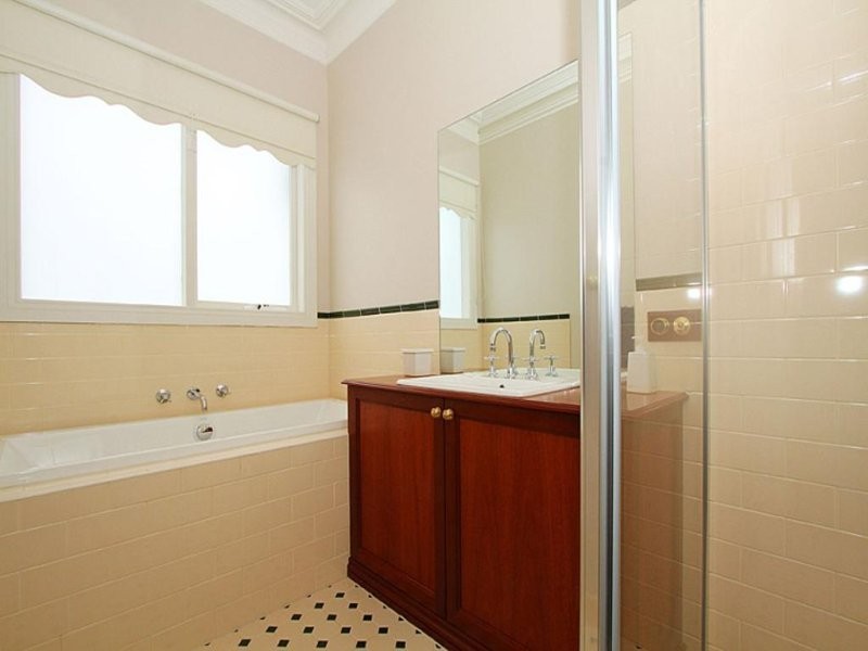 20 Highbury Drive, Hillside VIC 3037