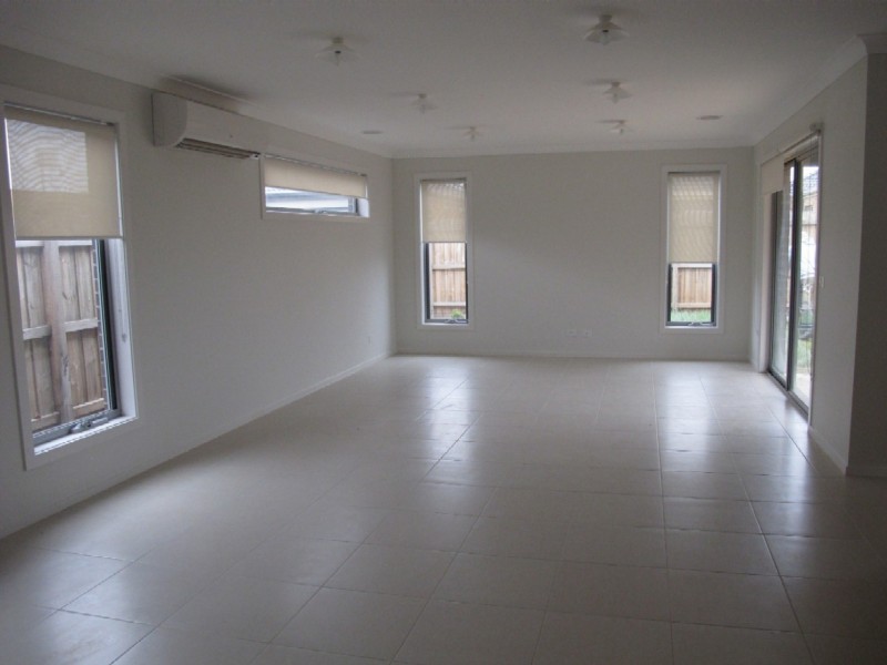 5 Poseidon Street, Kurunjang VIC 3337