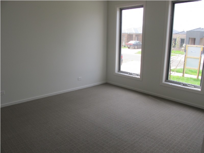 5 Poseidon Street, Kurunjang VIC 3337