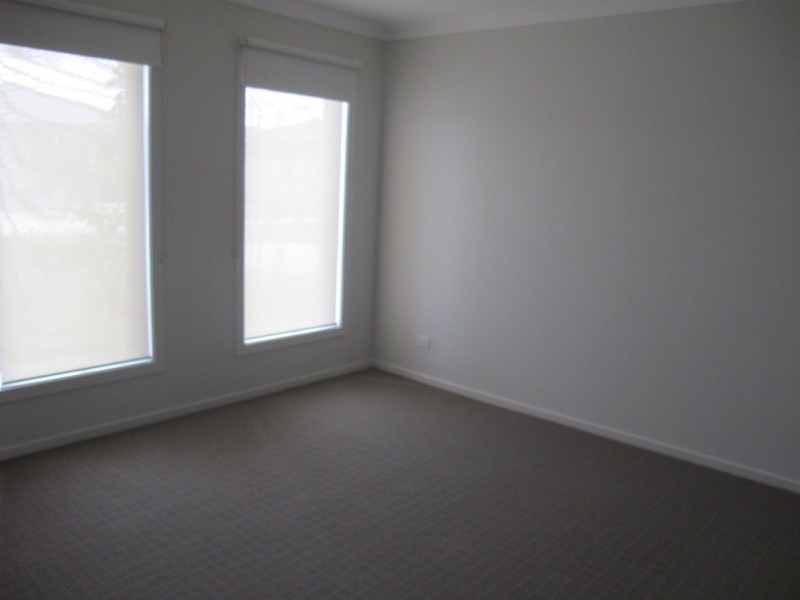 8 Poseidon Street, Kurunjang VIC 3337