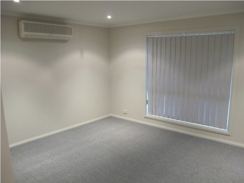 18 Billungah Place, Burnside VIC 3023
