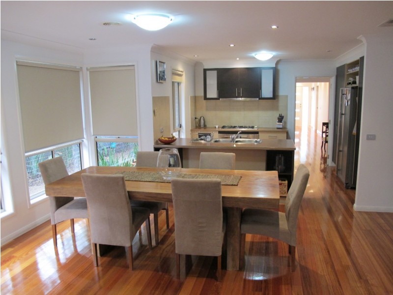 35 Cassan Way, Caroline Springs VIC 3023