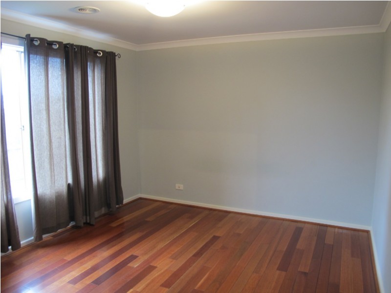 31 Ultimo Walk, Taylors Hill VIC 3037