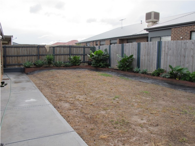 31 Ultimo Walk, Taylors Hill VIC 3037