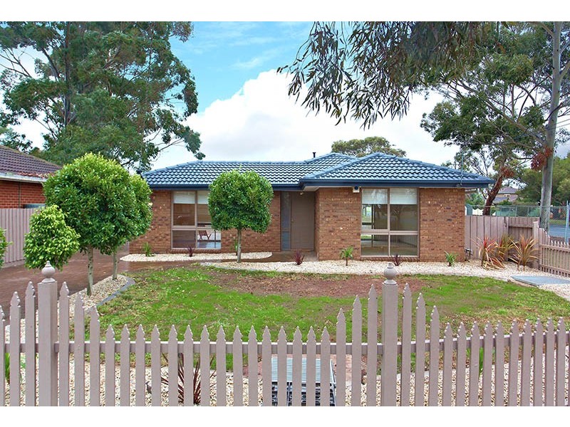 85 Hume Avenue, Melton South VIC 3338