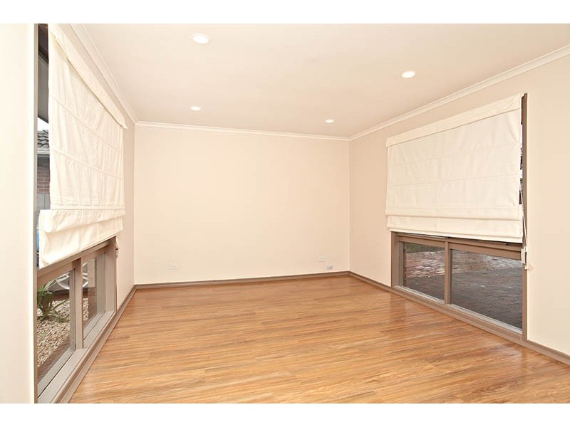 85 Hume Avenue, Melton South VIC 3338