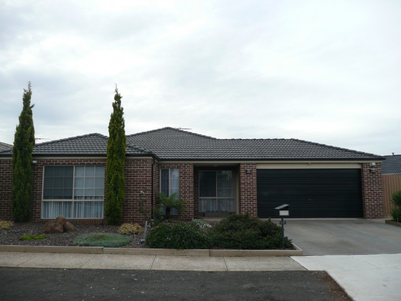 17 Lady Penrhyn Drive, Wyndham Vale VIC 3024