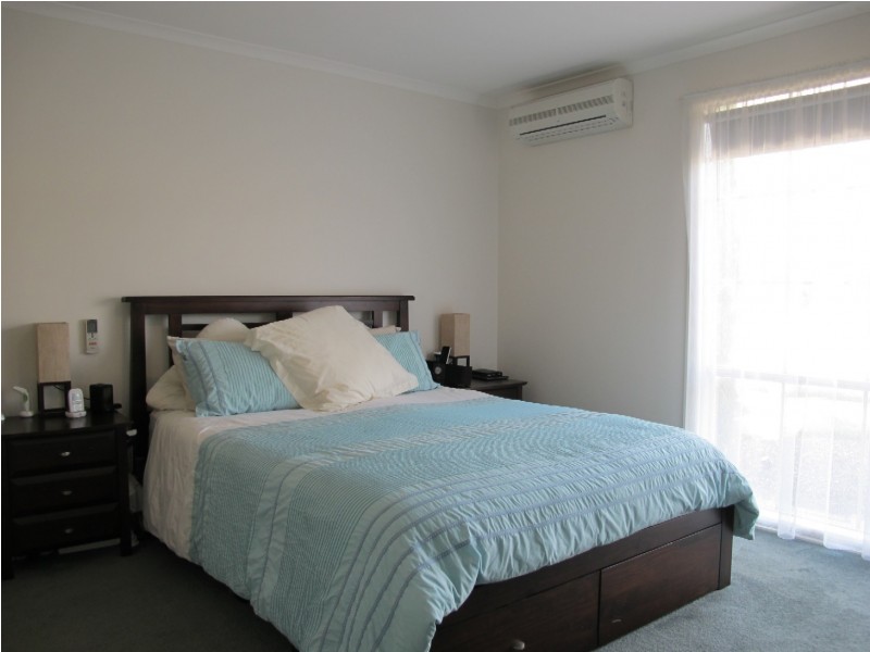17 Lady Penrhyn Drive, Wyndham Vale VIC 3024