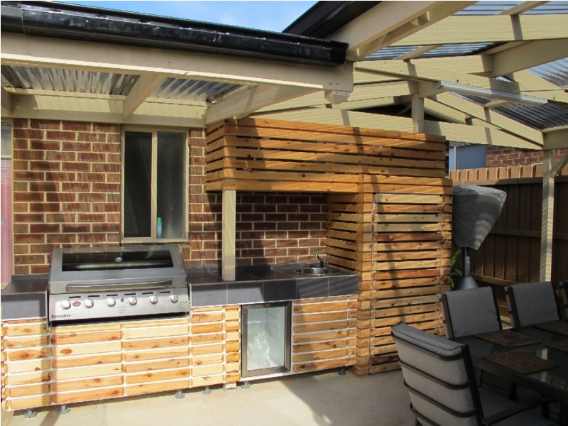 17 Lady Penrhyn Drive, Wyndham Vale VIC 3024