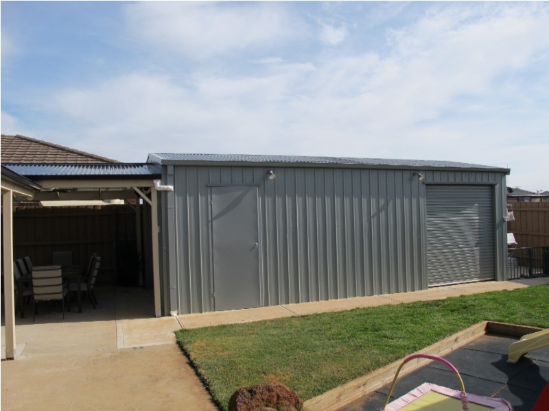 17 Lady Penrhyn Drive, Wyndham Vale VIC 3024