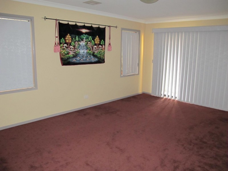 8 Rushcutters Place, Taylors Hill VIC 3037