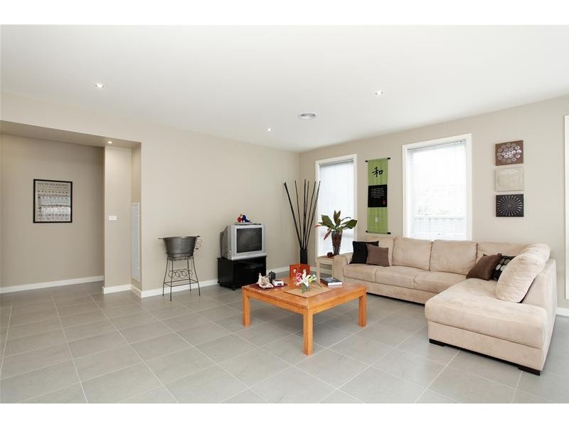19 Balmain Circuit, Taylors Hill VIC 3037