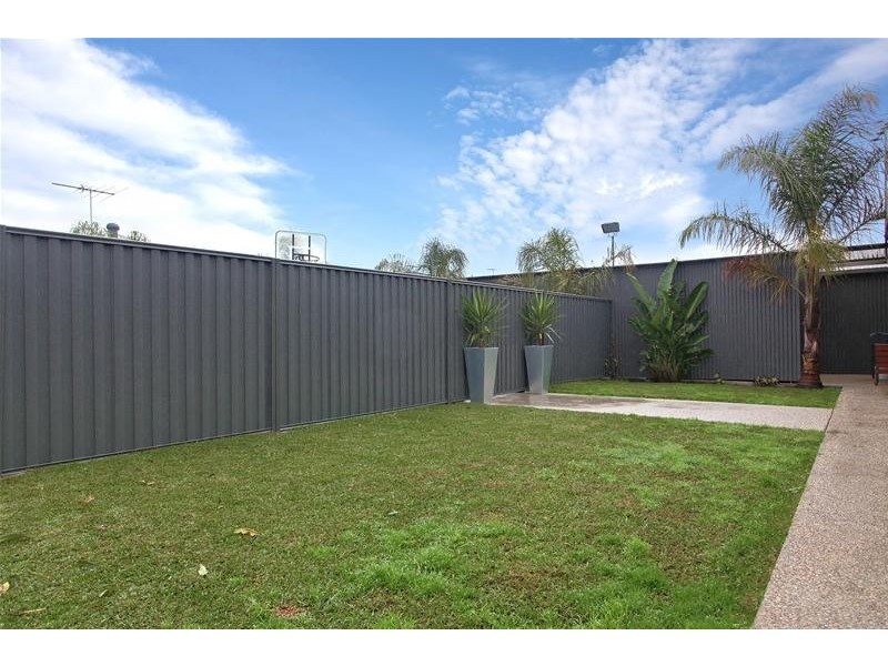 19 Balmain Circuit, Taylors Hill VIC 3037