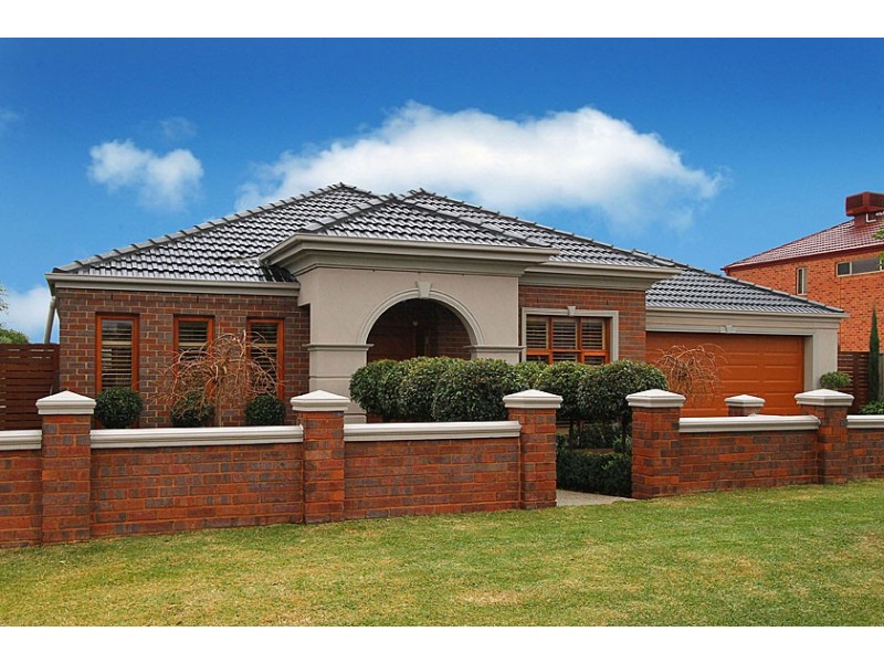 12 Matlock Street, Caroline Springs VIC 3023