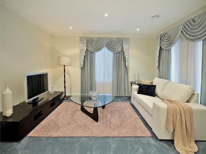 12 Rushcutters Place, Taylors Hill VIC 3037