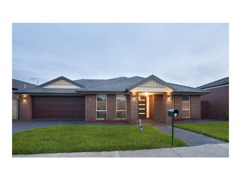 4 Edward Court, Taylors Hill VIC 3037