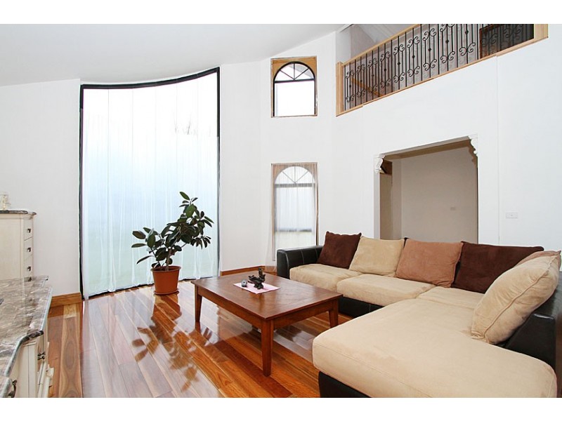 26 University Drive, Taylors Hill VIC 3037