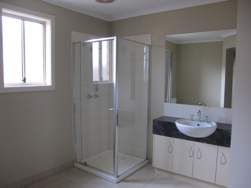 26 Gallery Avenue, Melton West VIC 3337