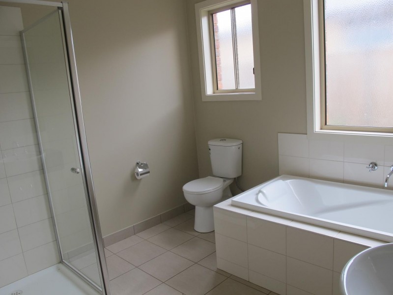 26 Gallery Avenue, Melton West VIC 3337