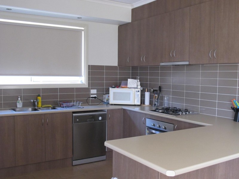 15 Glencoe Street, Kurunjang VIC 3337