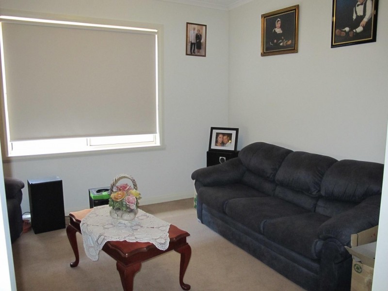 15 Glencoe Street, Kurunjang VIC 3337