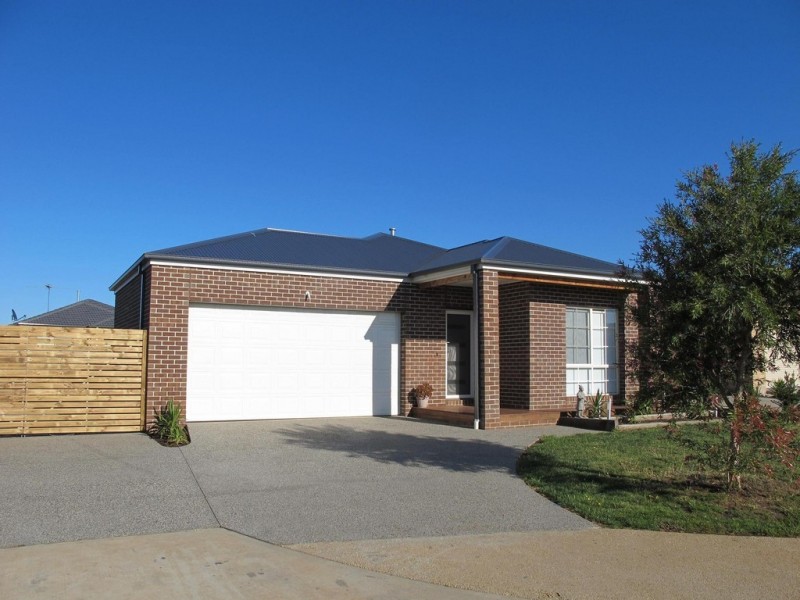 10 Boulderwood Court, Kurunjang VIC 3337
