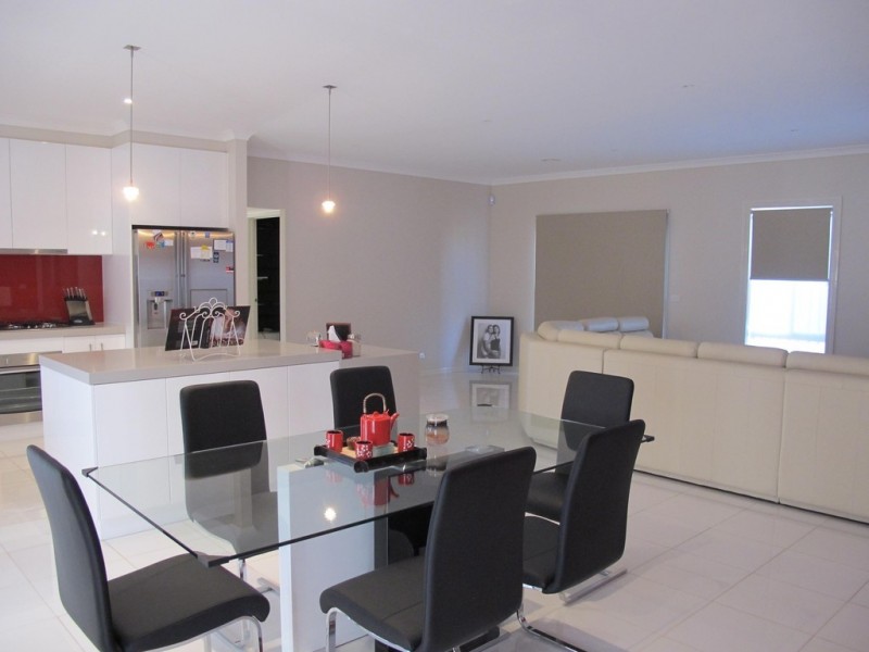 10 Boulderwood Court, Kurunjang VIC 3337